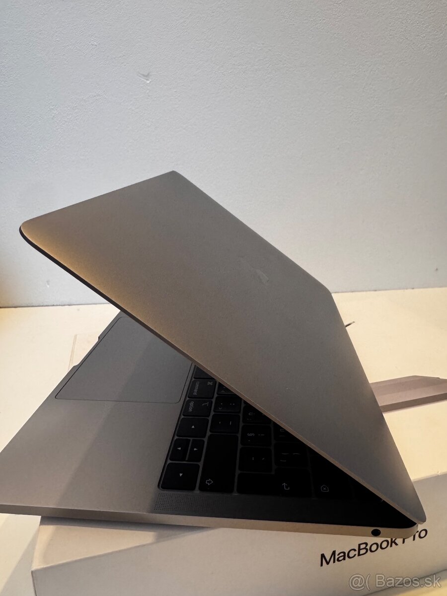 MacBook pro 13” - 4