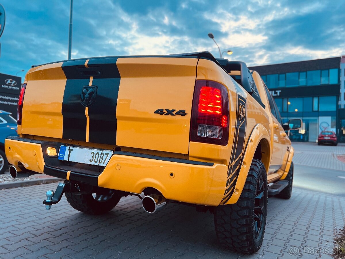 Dodge ram 5.7 HEMI 4x4 TOP MODEL - 4