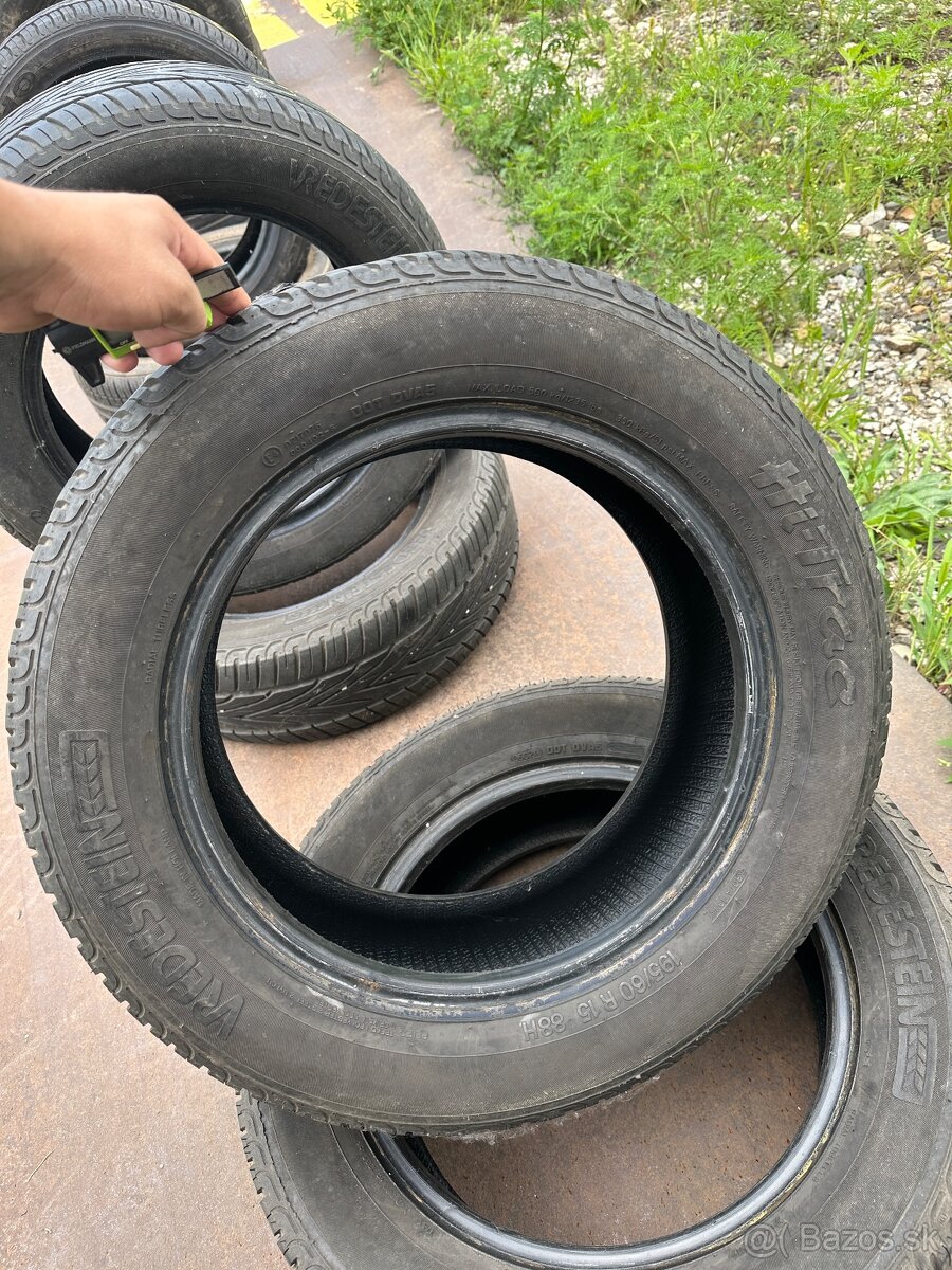 195/60 R15 - 4