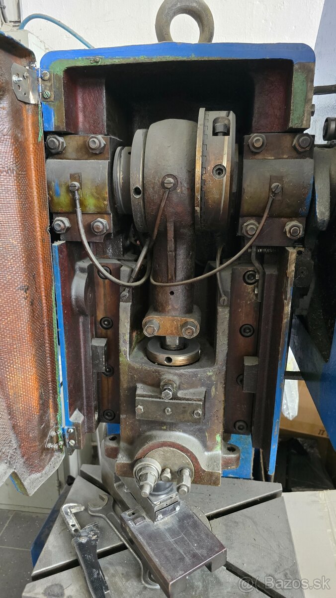Excentrický lis LENP 25 - 4