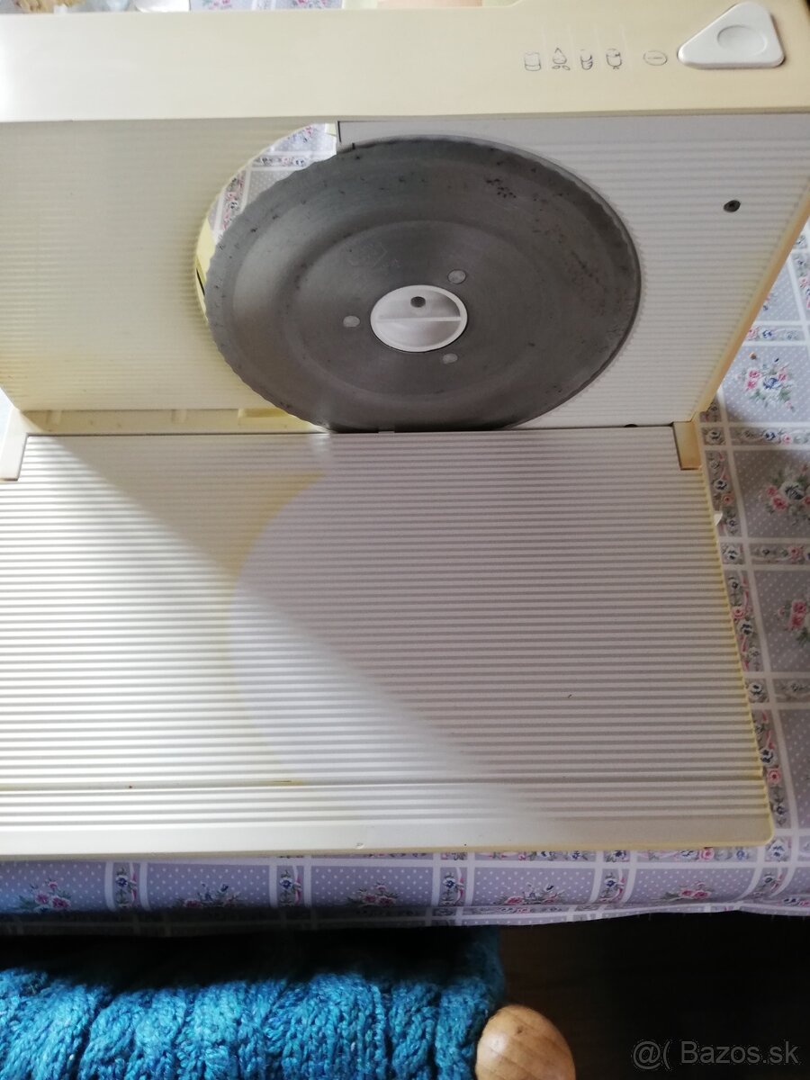 Elektricky krajac - 4