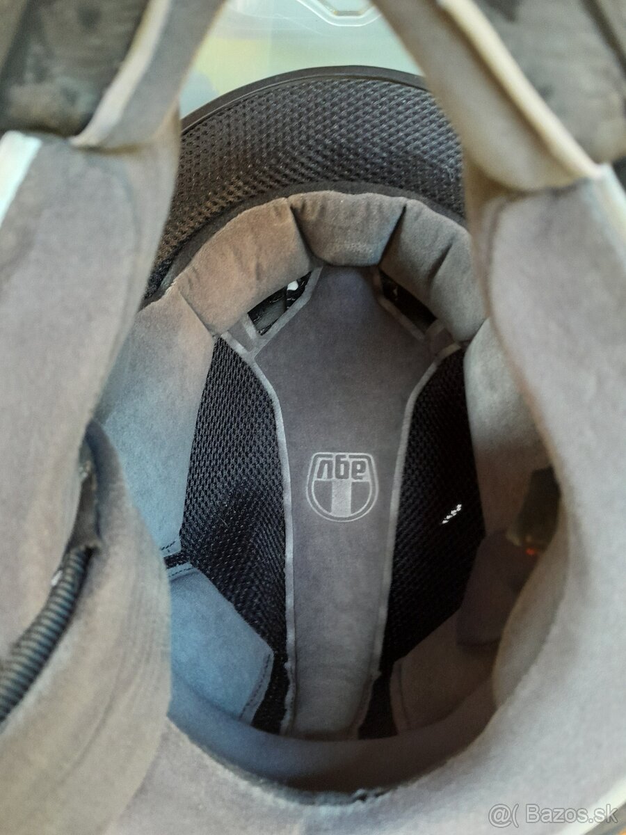 AGV AX-9 - 4