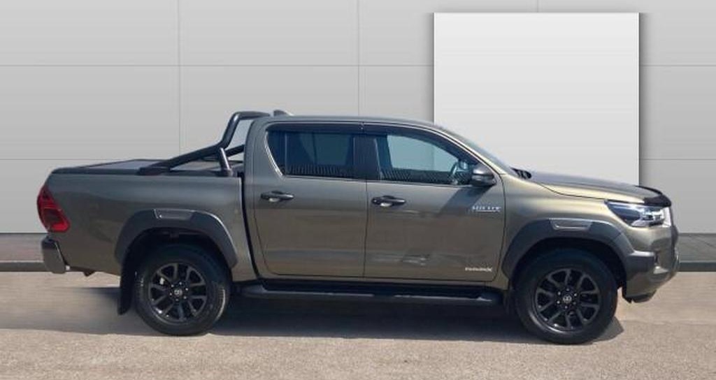Toyota hilux 2.8 diesel dovoz Gb