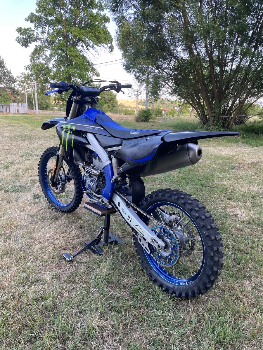 Yamaha yzf250