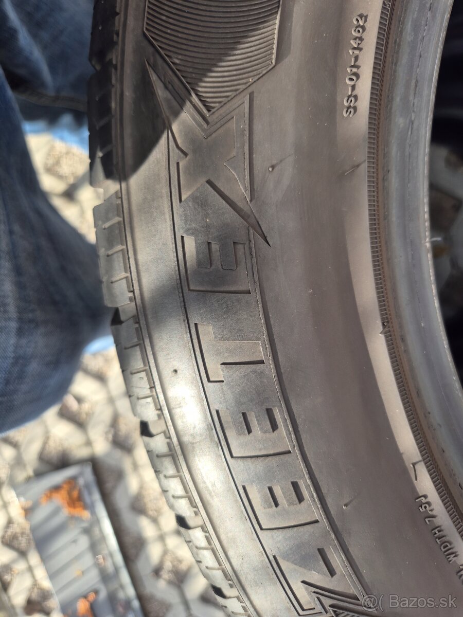 235/55R17 zettex - 4