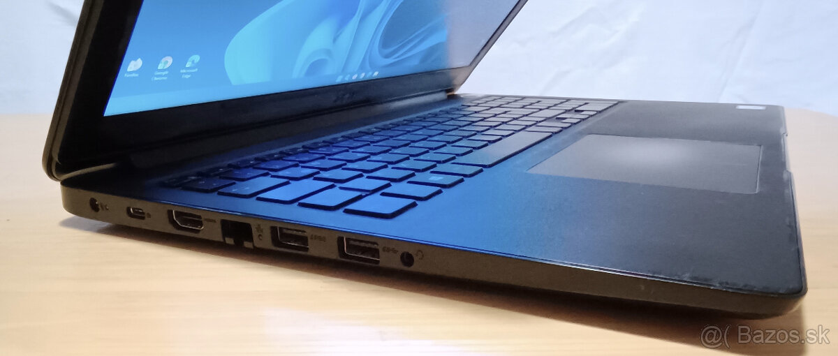 Notebook DELL Latitude 3500 - i5 / SSD / nová batéria - 4