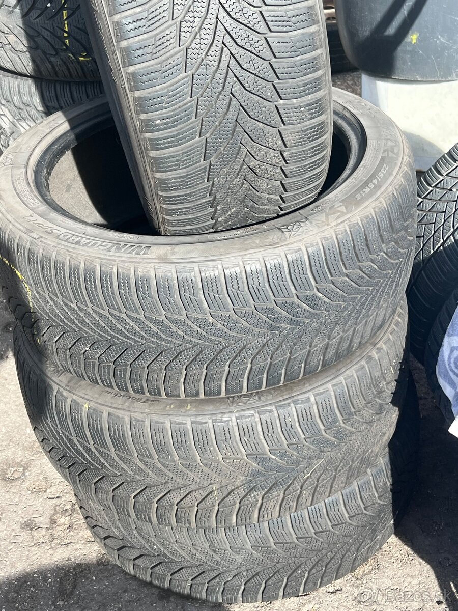 Predám zimné pneumatiky 235/45/18 - 4