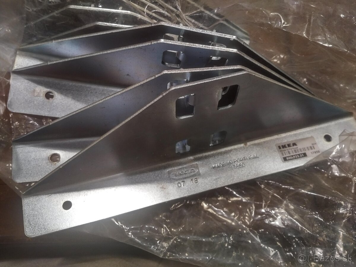 PEVNY KOVOVY REGAL 2,25 m - 4