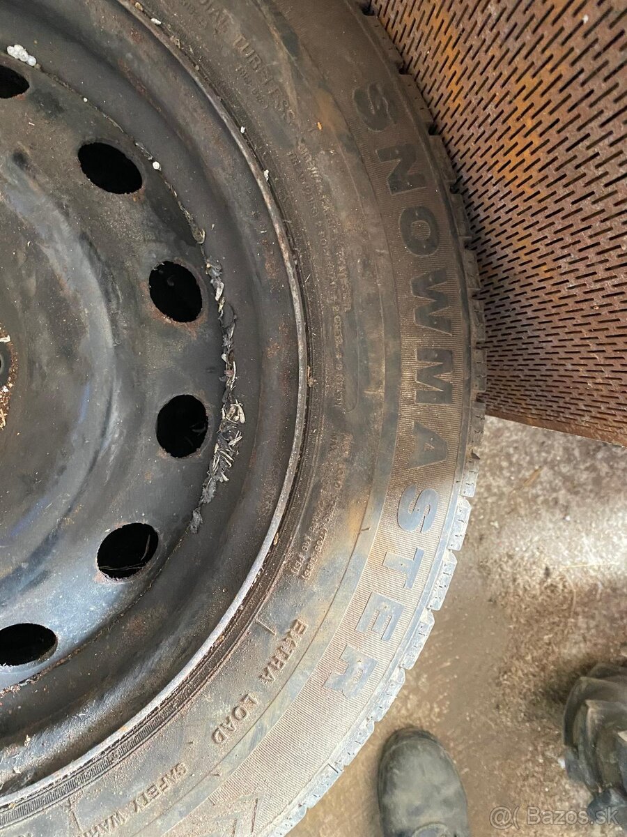 Predám kolesá 215/60 R16 - 4