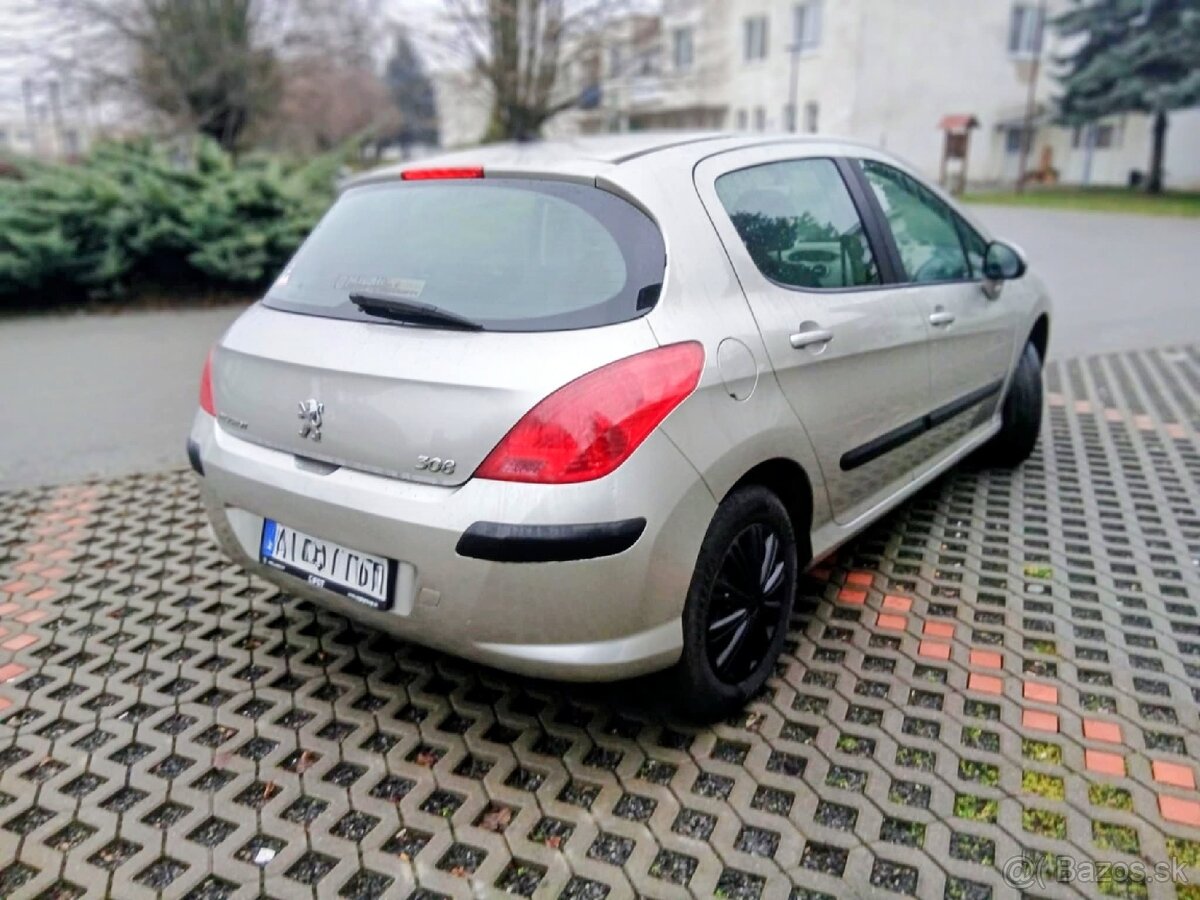 Peugeot 308 1.4 Benzín 164 900km - 4