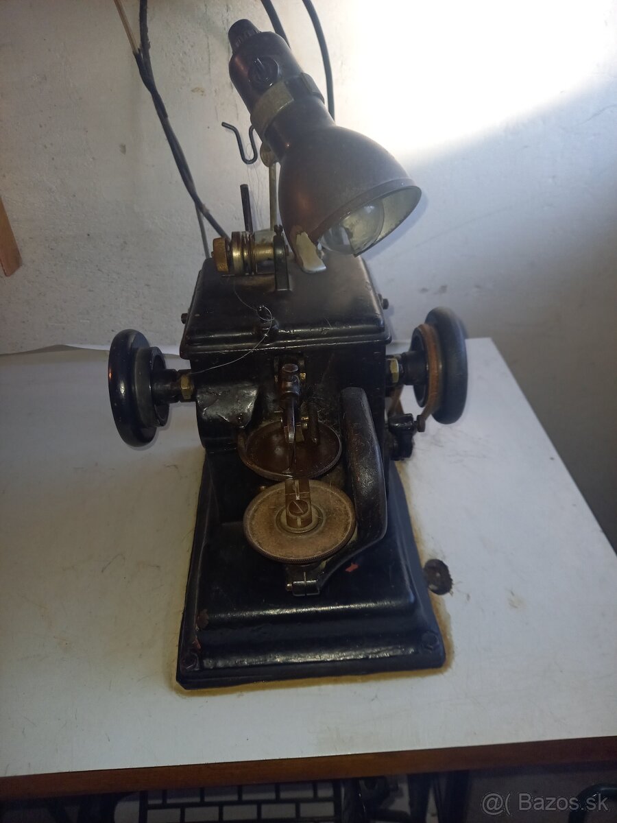 Predám kožušnícky šijací stroj - 4