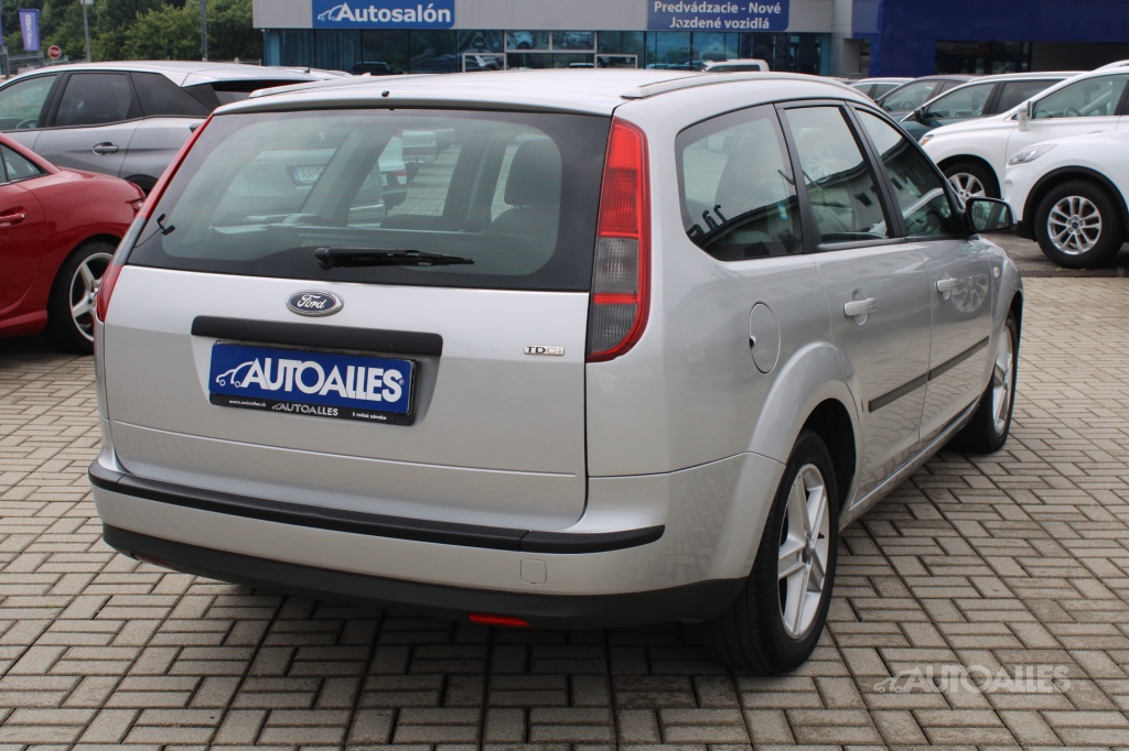 Ford Focus Combi 1,6 TDCi 66 kW - 4