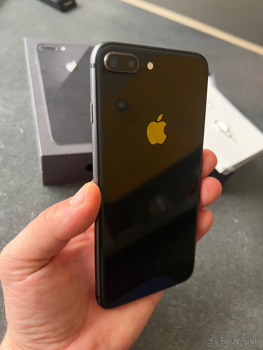 IPhone 8 Plus - 4