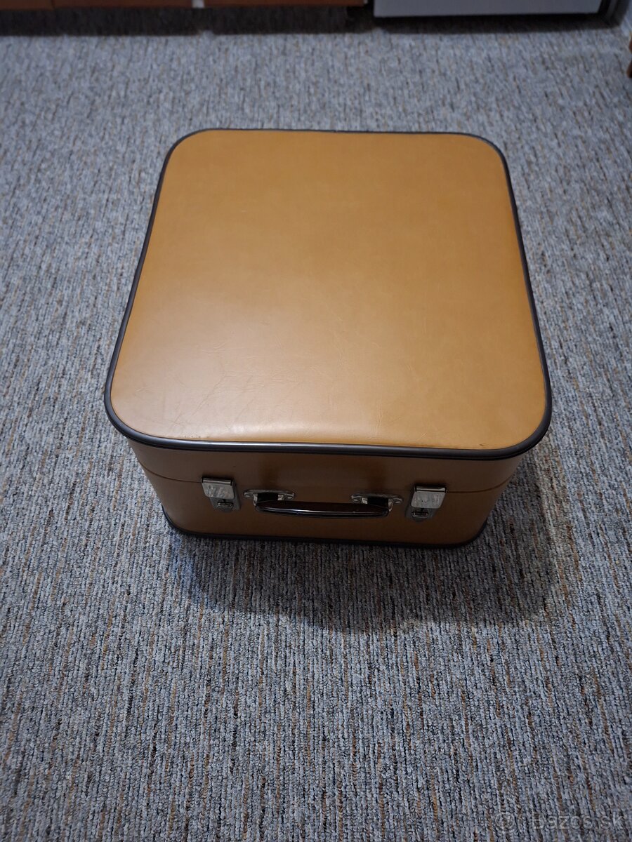 Predám harmoniku Delicia Junior 3 - 4