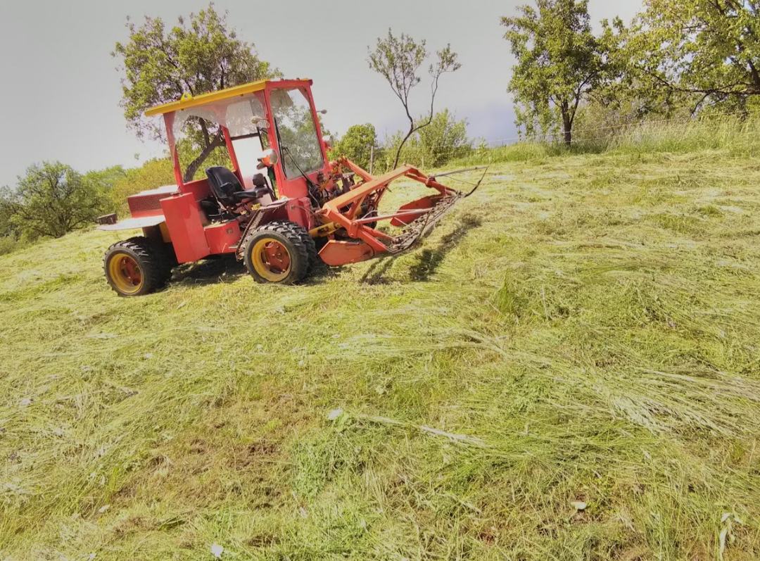 Horska kosačka MT8-046 nosič náradia - 4