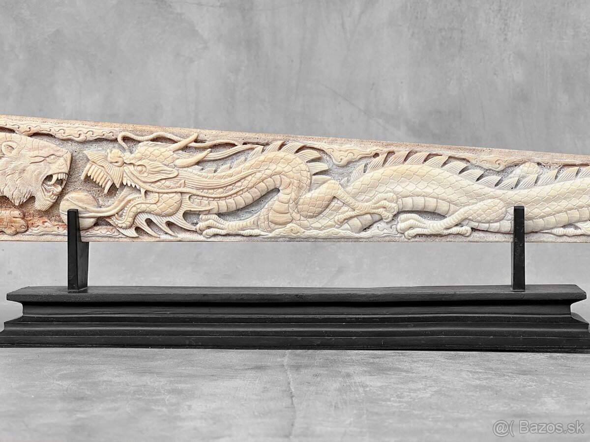 Ručne vyrezávaný Meč z mečúňa na stojane - Tiger a Drak 89cm - 4