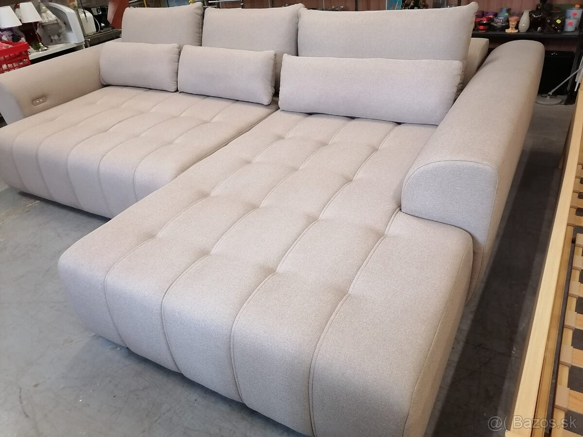 sedacka s elektrickym vysuvom - 4