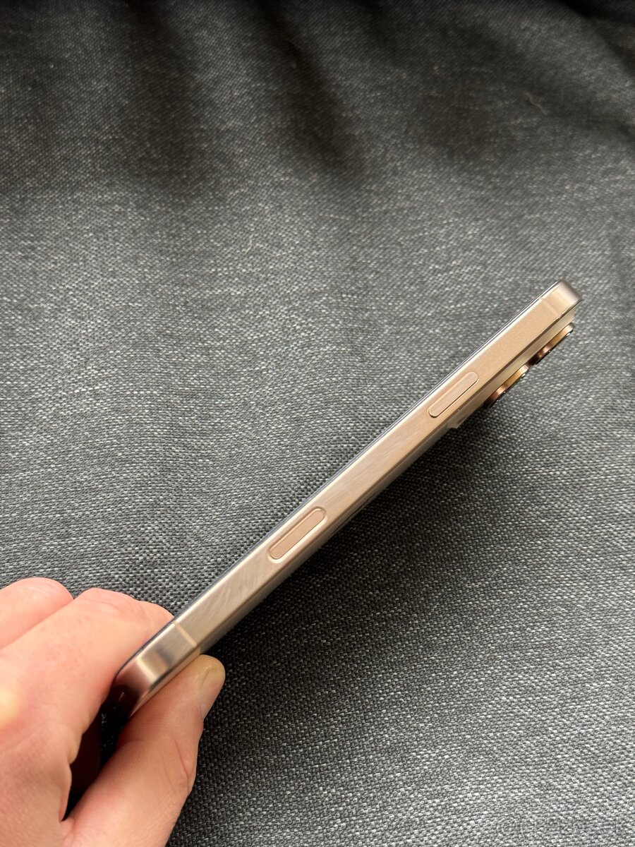 iPhone 16 Pro Max 512 GB - 4