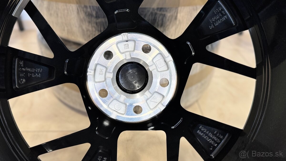 “TIGUAN / TAYRON - NOVÝ komplet LETO R20 - prvá výbava - 4