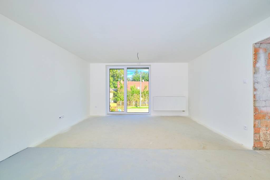 2-IZBOVÝ BYT (+veľká pracovňa V CENE), VEĽKÝ ŠARIŠ, OKRES PR - 4