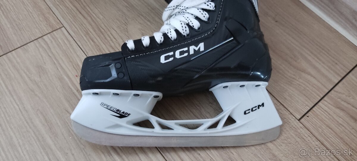 Hokejové korčule CCM Next Intermediate Regular, veľkosť 40,5 - 4