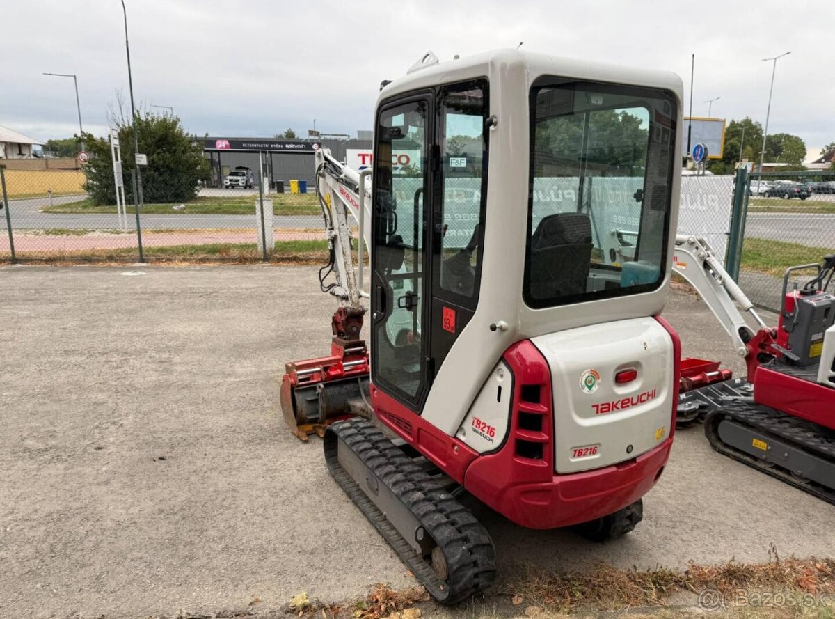 TAKEUCHI TB 216 - RV 2021 - servis VLW - powertilt - 4