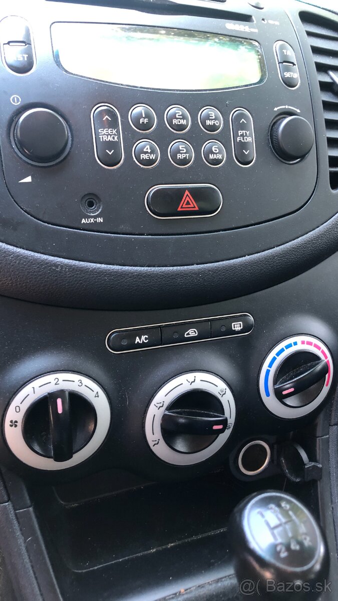 Hyundai i10 / 2012 / 1.2 - 4