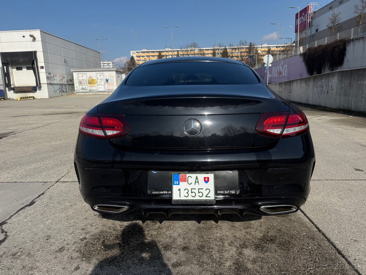 Mercedes-Benz C200 Coupe - 4