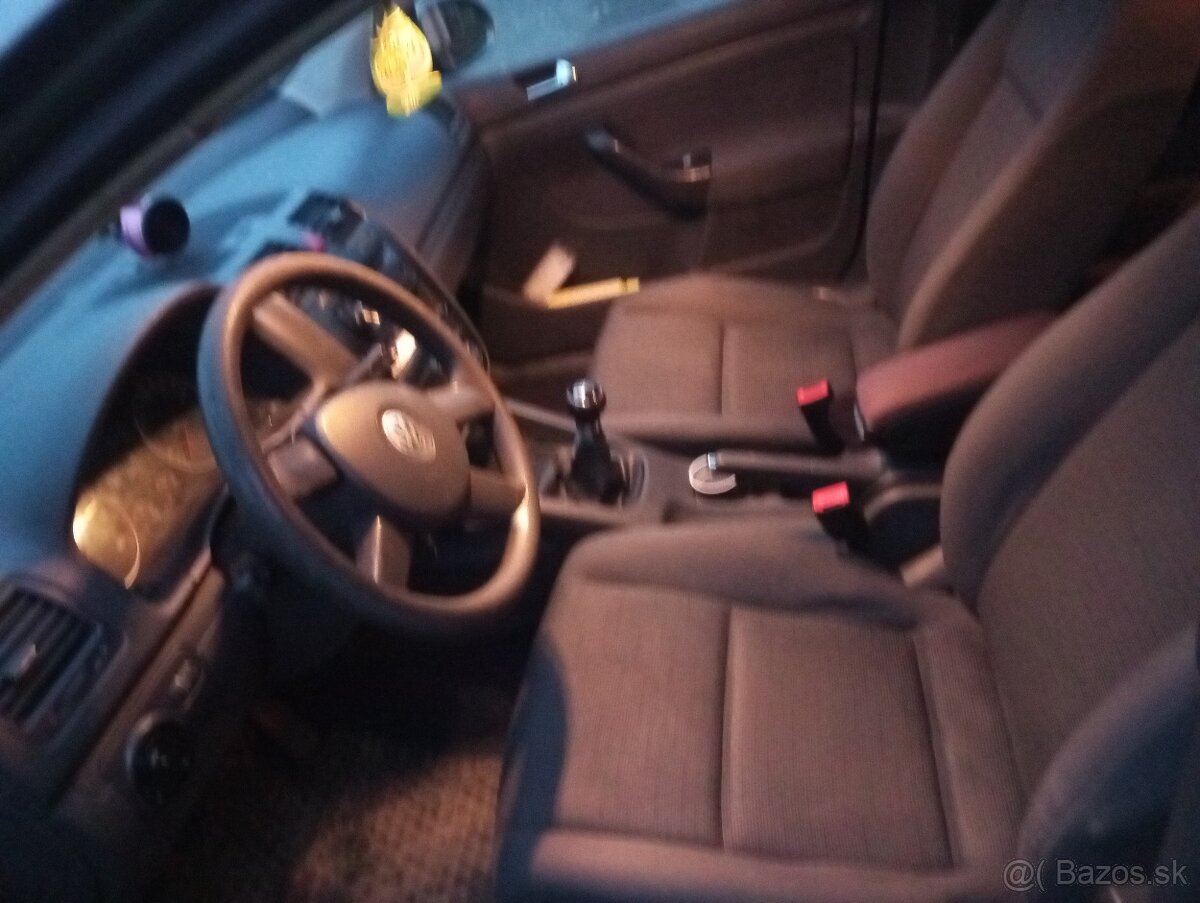 Volkswagen golf 1,9 77 kw - 4