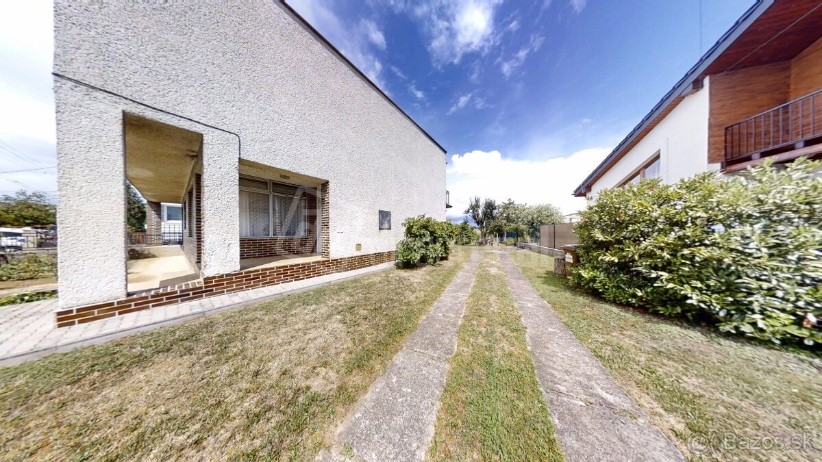 Rodinný dom s 8árovou záhradou v obľúbenej lokalite mesta - 4