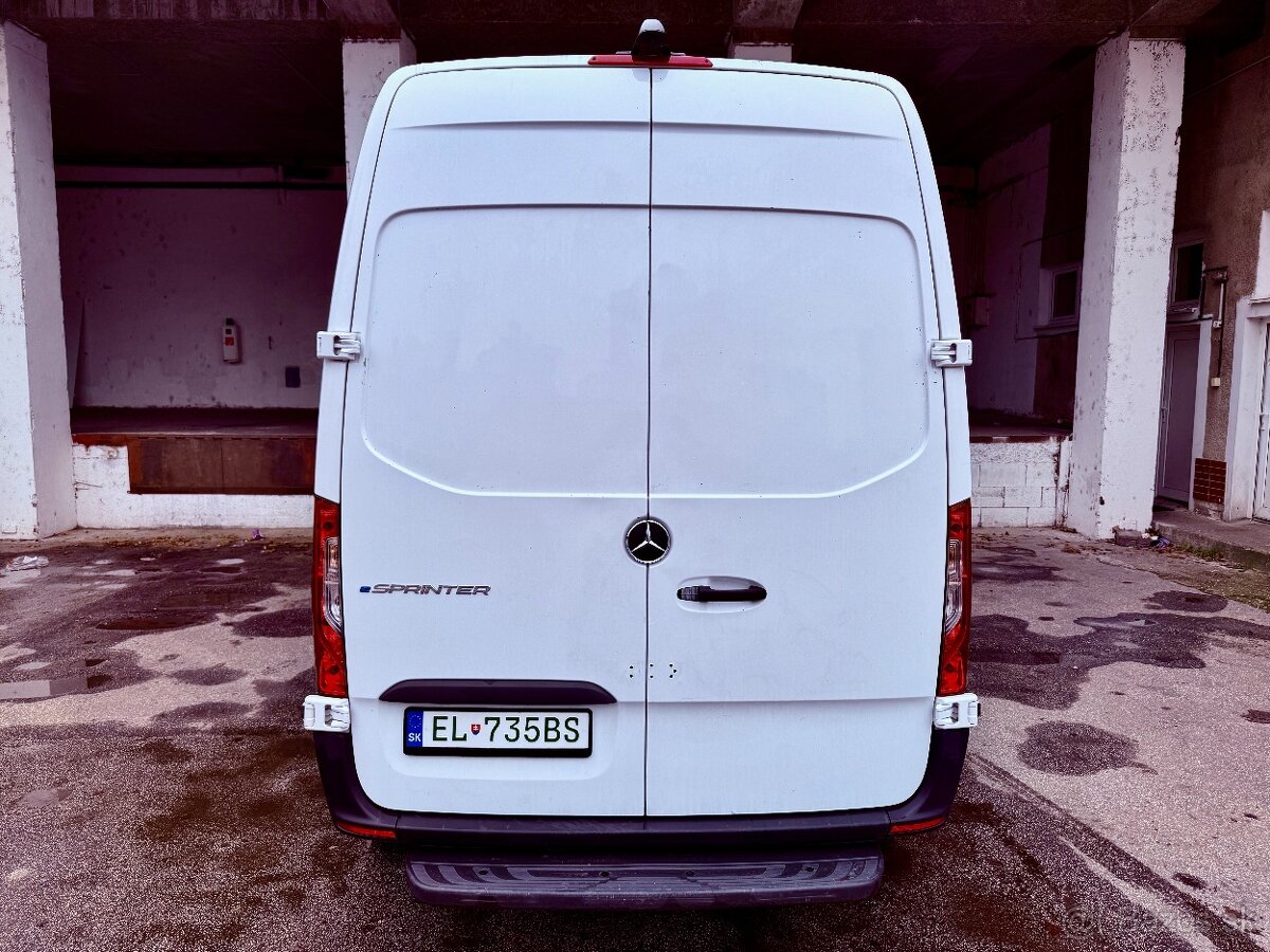 Bezproblémový prenájom dodávky s automatom v Bratislave - 4