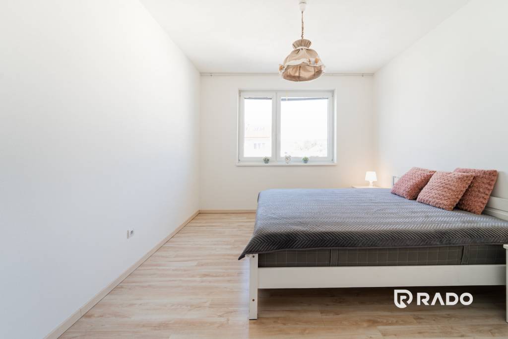 RADO | Na predaj 3i byt Soblahov 76m2 + balkón + parkovacie - 4