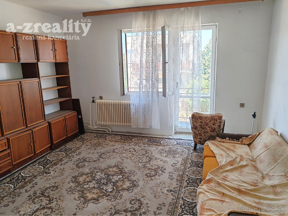 Ponúkame na predaj rodinný dom v obci Číčov - 4