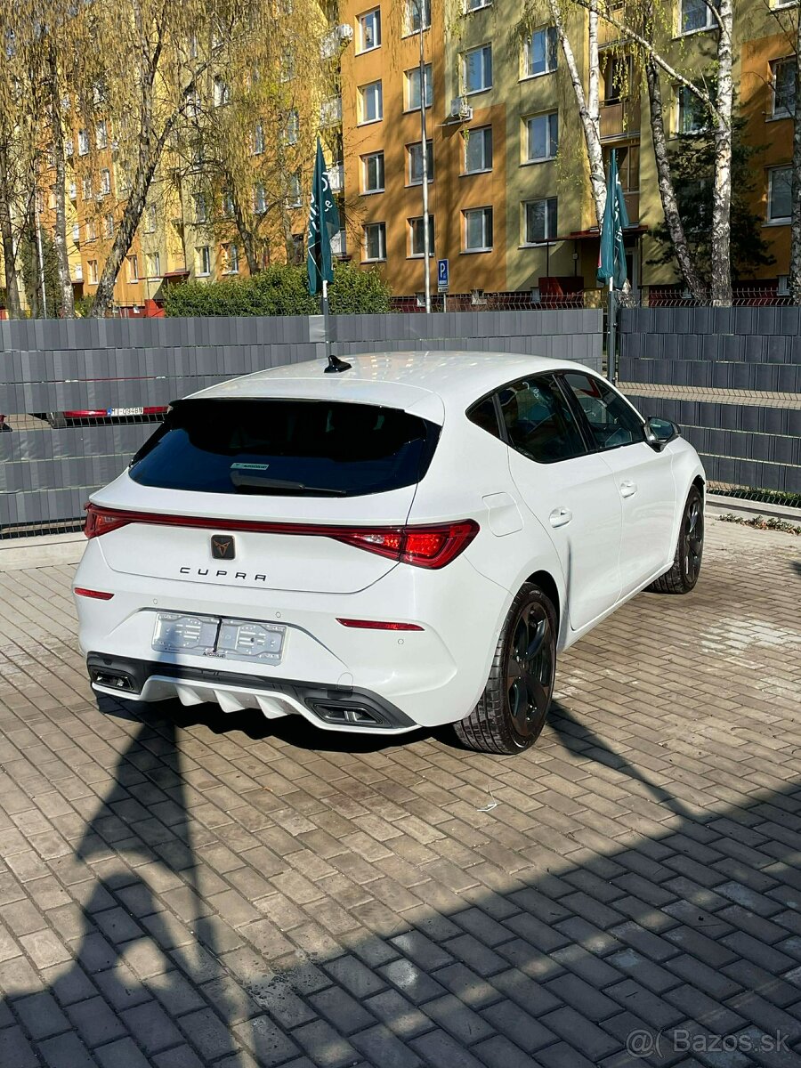 Cupra Leon 2.0L TSI DSG - 4