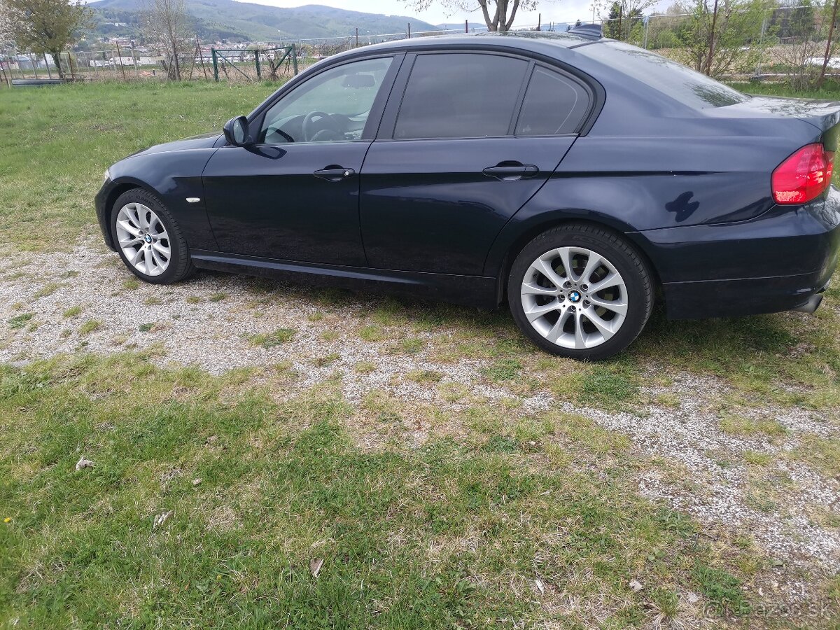 Predam BMW 320i,125Kw,r.v2009 E90 - 4