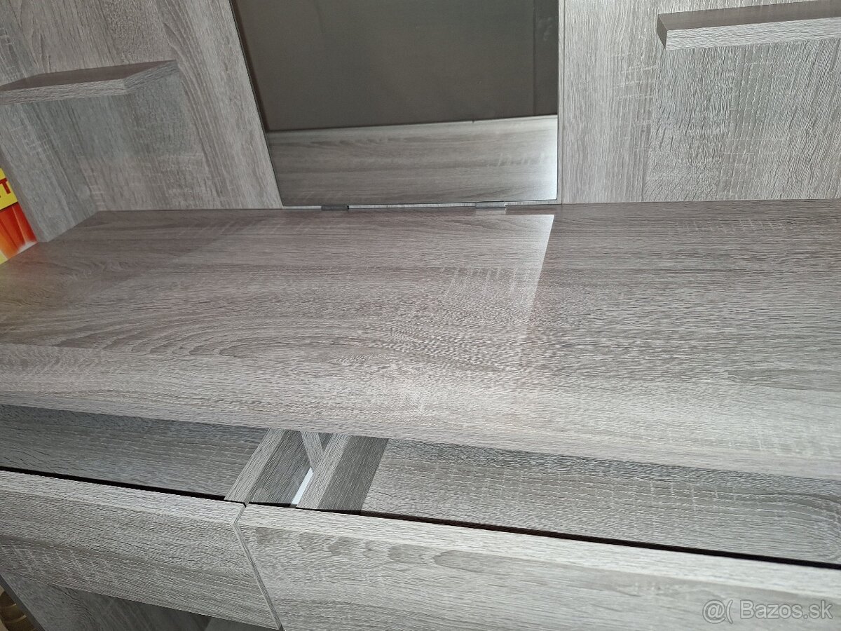 Kozmeticky stolik - 4