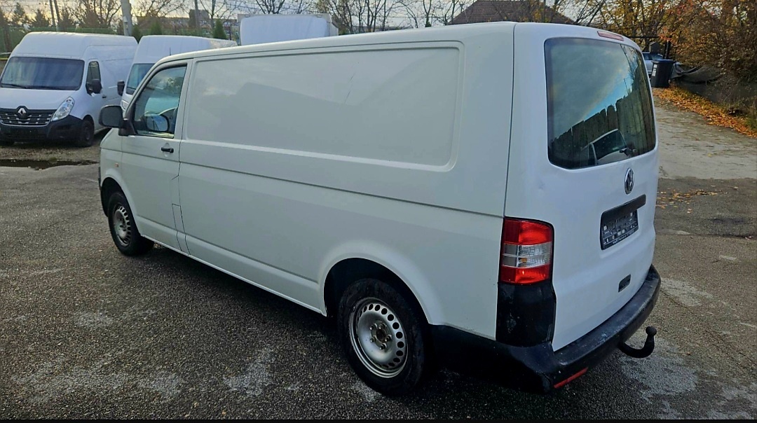 VW Transporter T5 - PREDAJ AJ NA SPLÁTKY - 4