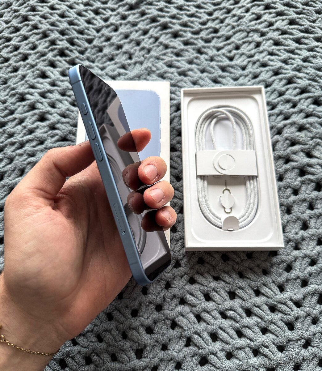 Apple iPhone 17 256GB Mist Blue - 4