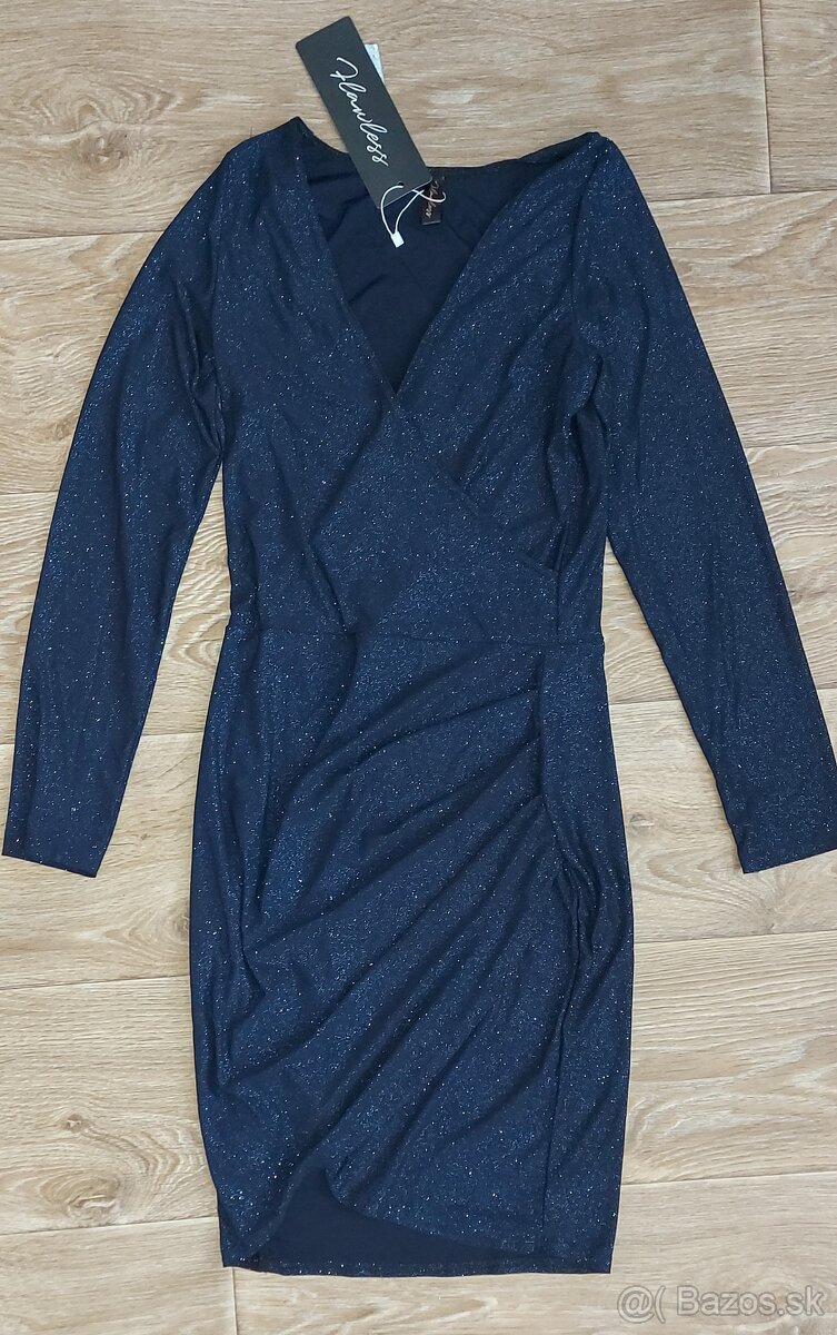 Trblietavé tmavomodré šaty - 4