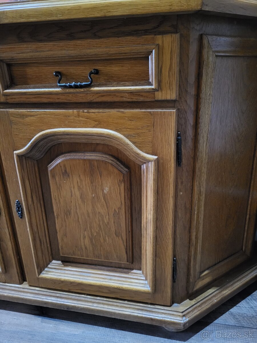 Starožitná komoda - 4