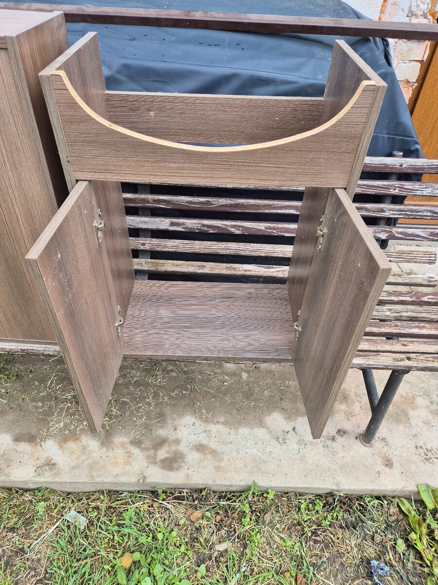 skrinky do kúpeľne - 4