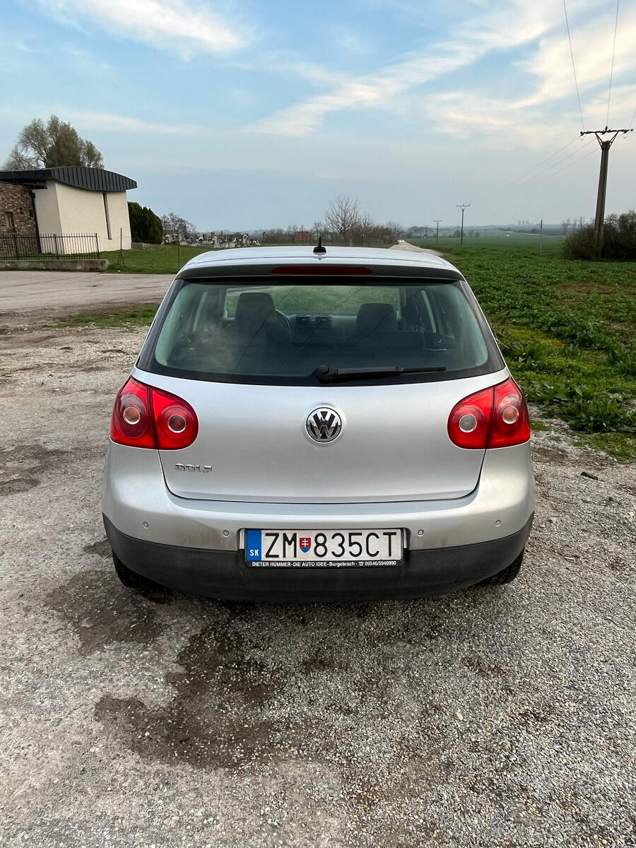 Predám VW Golf 5 1.9 TDI - 4