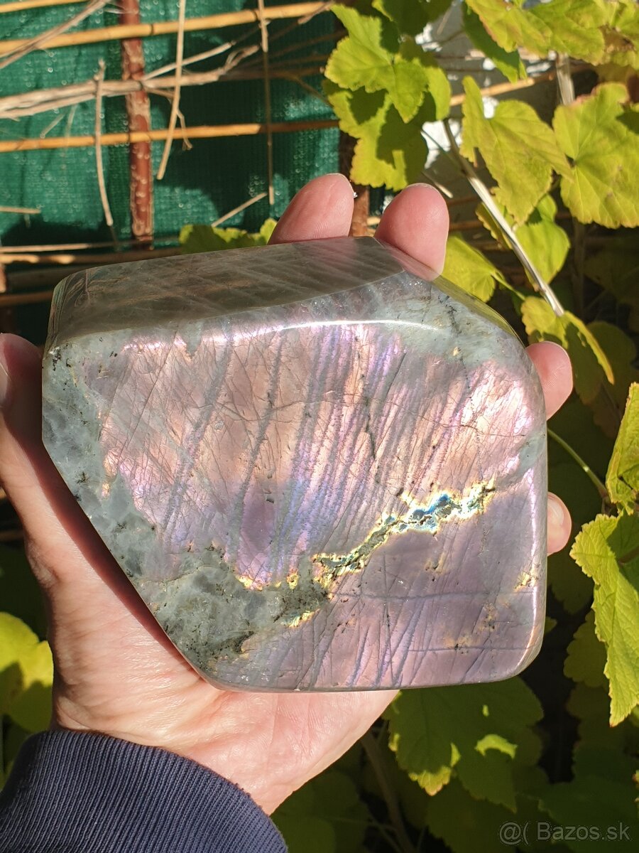 Labradorit - přes 1 Kg (fialový, oboustranná barvoměna) - 4