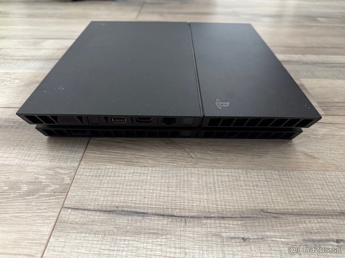 Predám Playstation 4 1000GB + Controller - 4