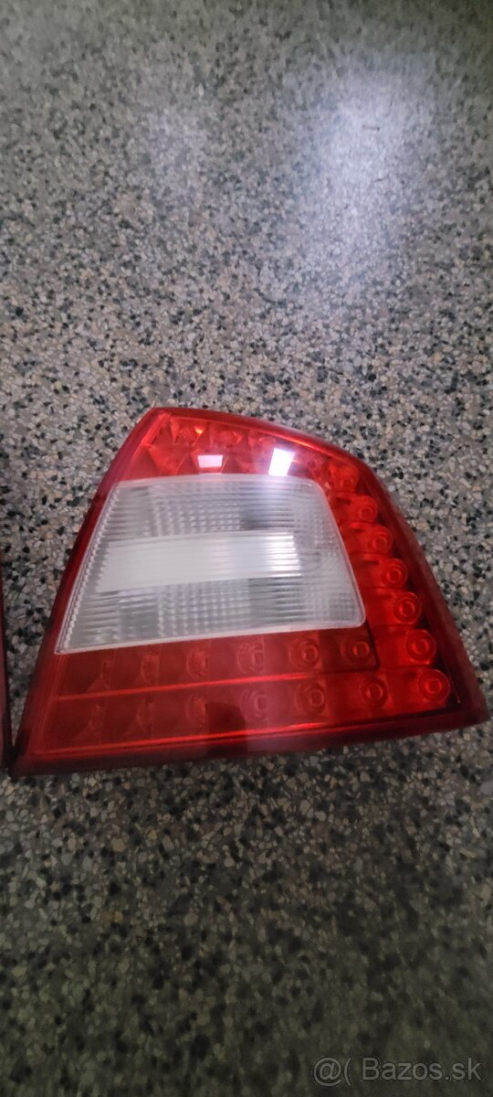 Predam zadne led svetla octavia 2 - 4