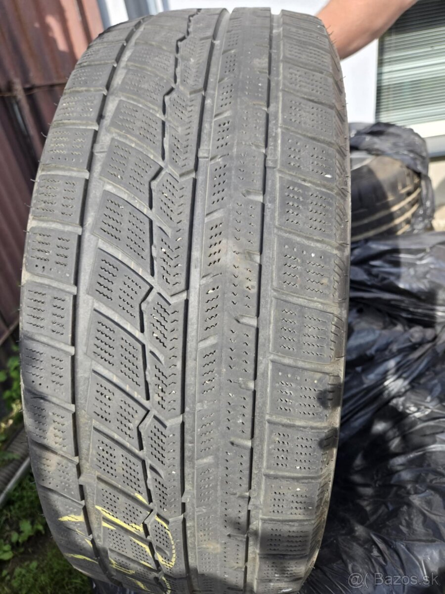 Zimne pneumatiky 215/55 r18 - 4