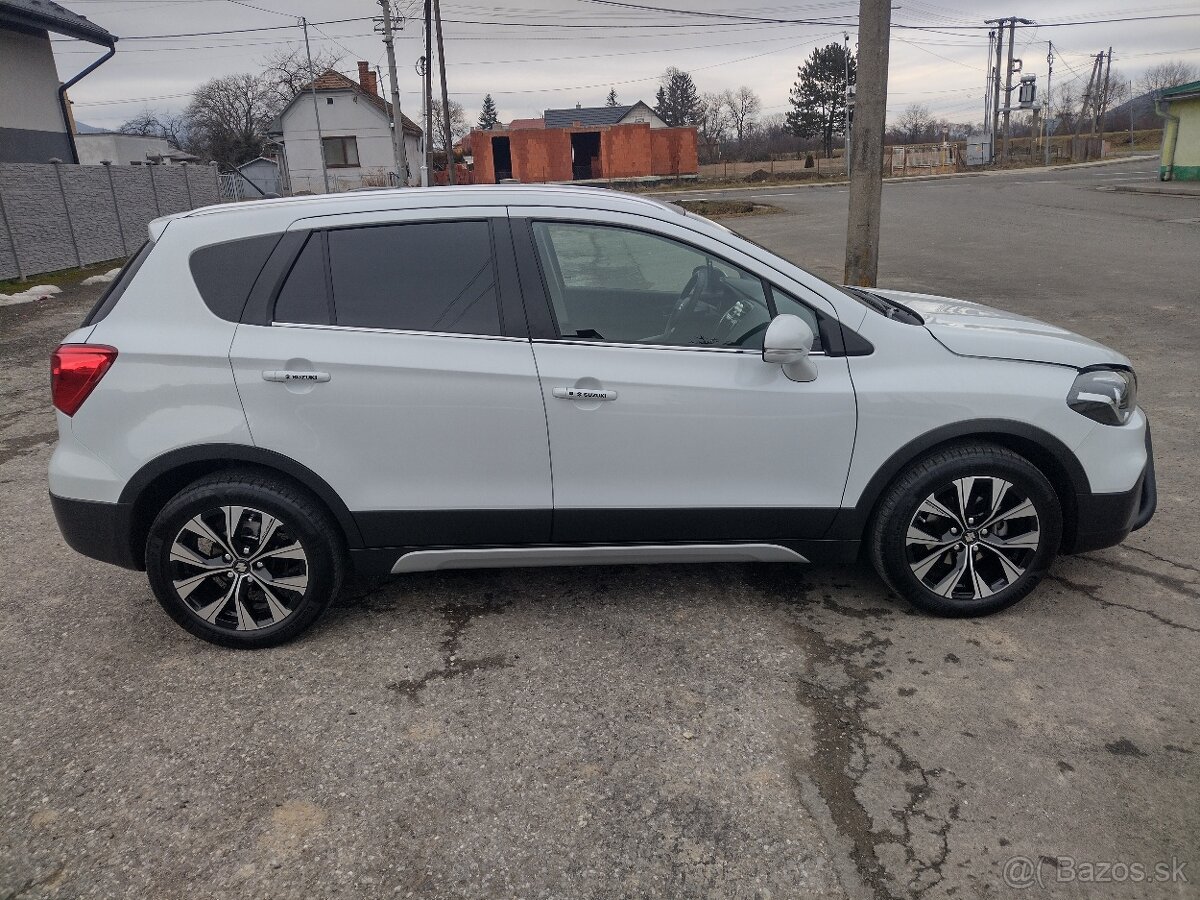 Predám Suzuki SX4 S Cross 1.4 benzin 103kw, 24000 km - 4