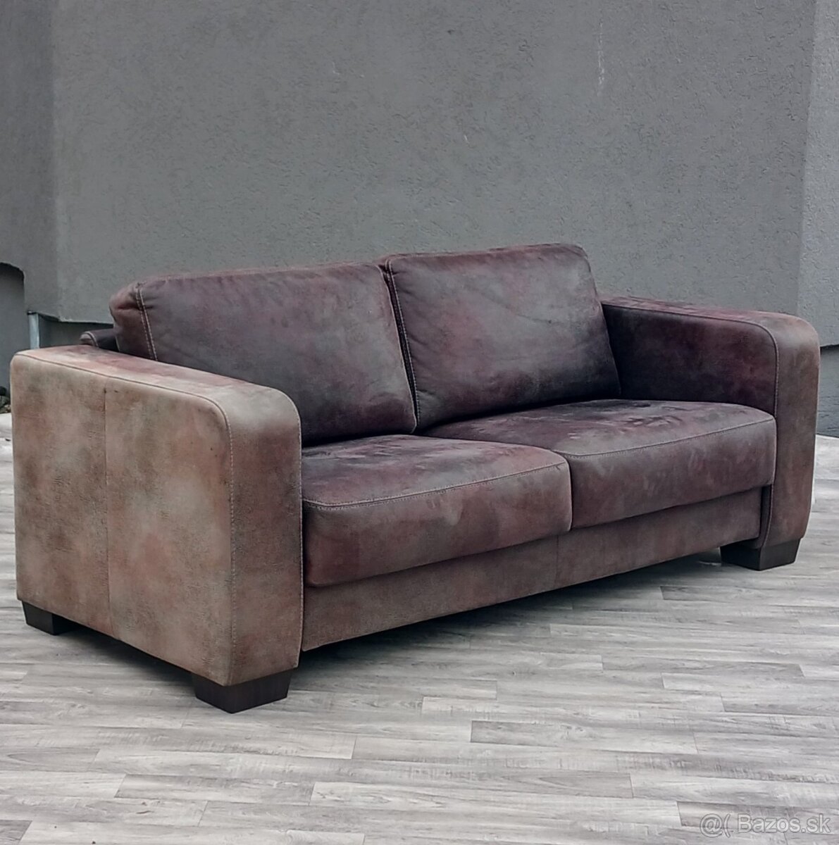 Pohovka dvojmiestna. - 4