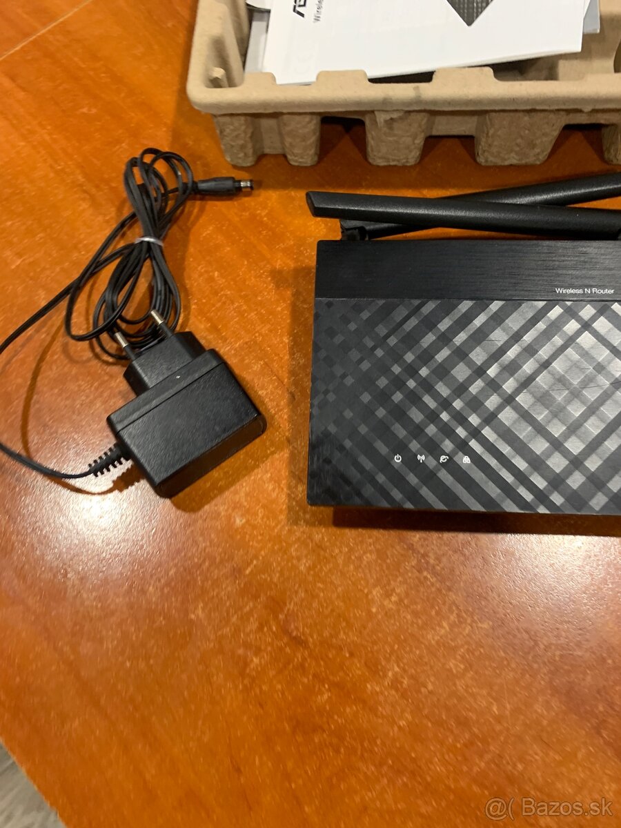 Predam wifi ruter ASUS N300 - 4
