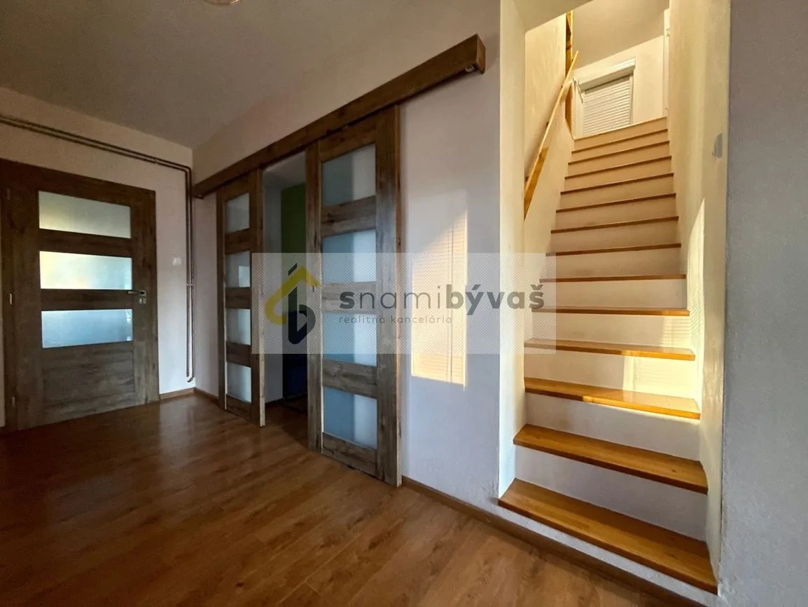 5 i RD s terasou 54 m2, pozemok 1205 m2, Valaliky - 4